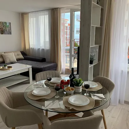 Daire Noks- Marina- Avalonia Sveti Vlas