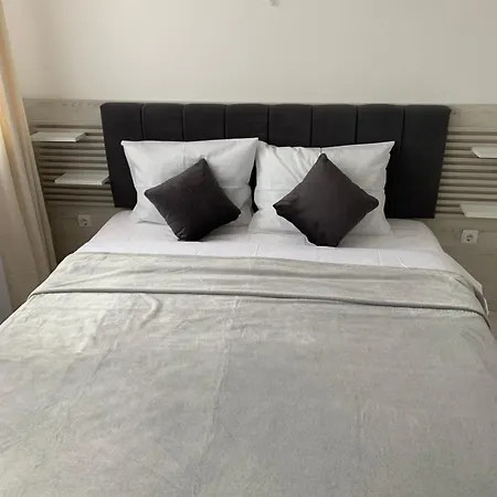 Noks- Marina- Avalonia *