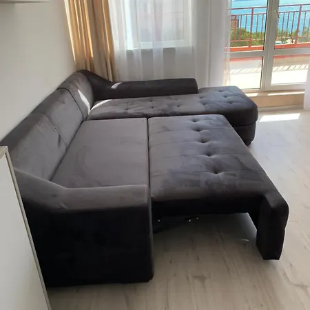 Noks- Marina- Avalonia Daire