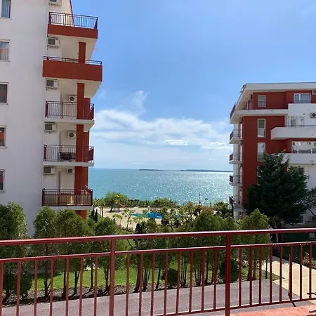 Noks- Marina- Avalonia *