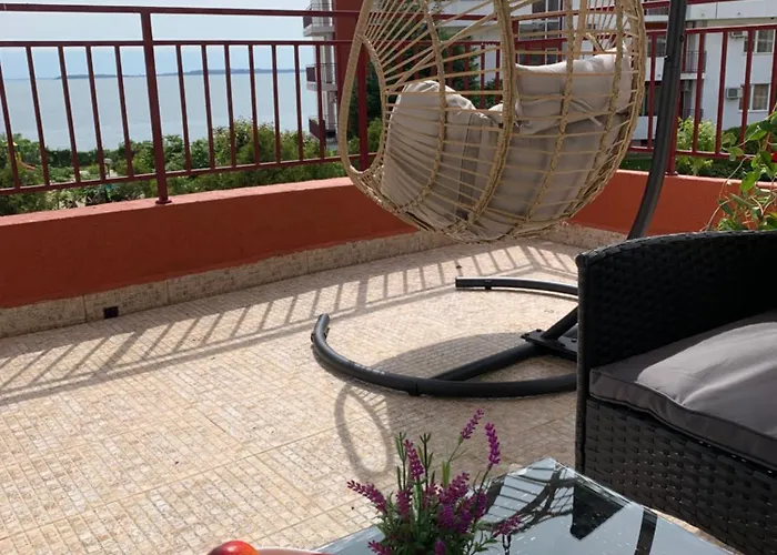 Noks- Marina- Avalonia Apartamento *